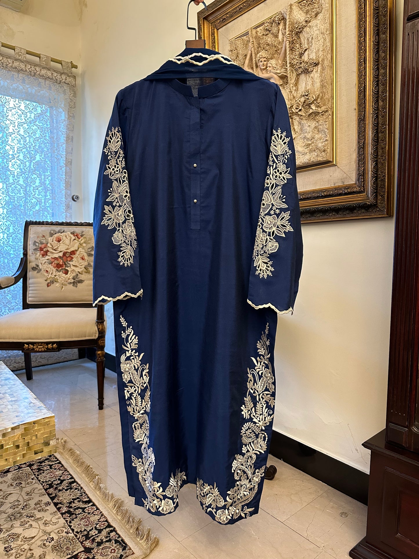 Bloomy Blue