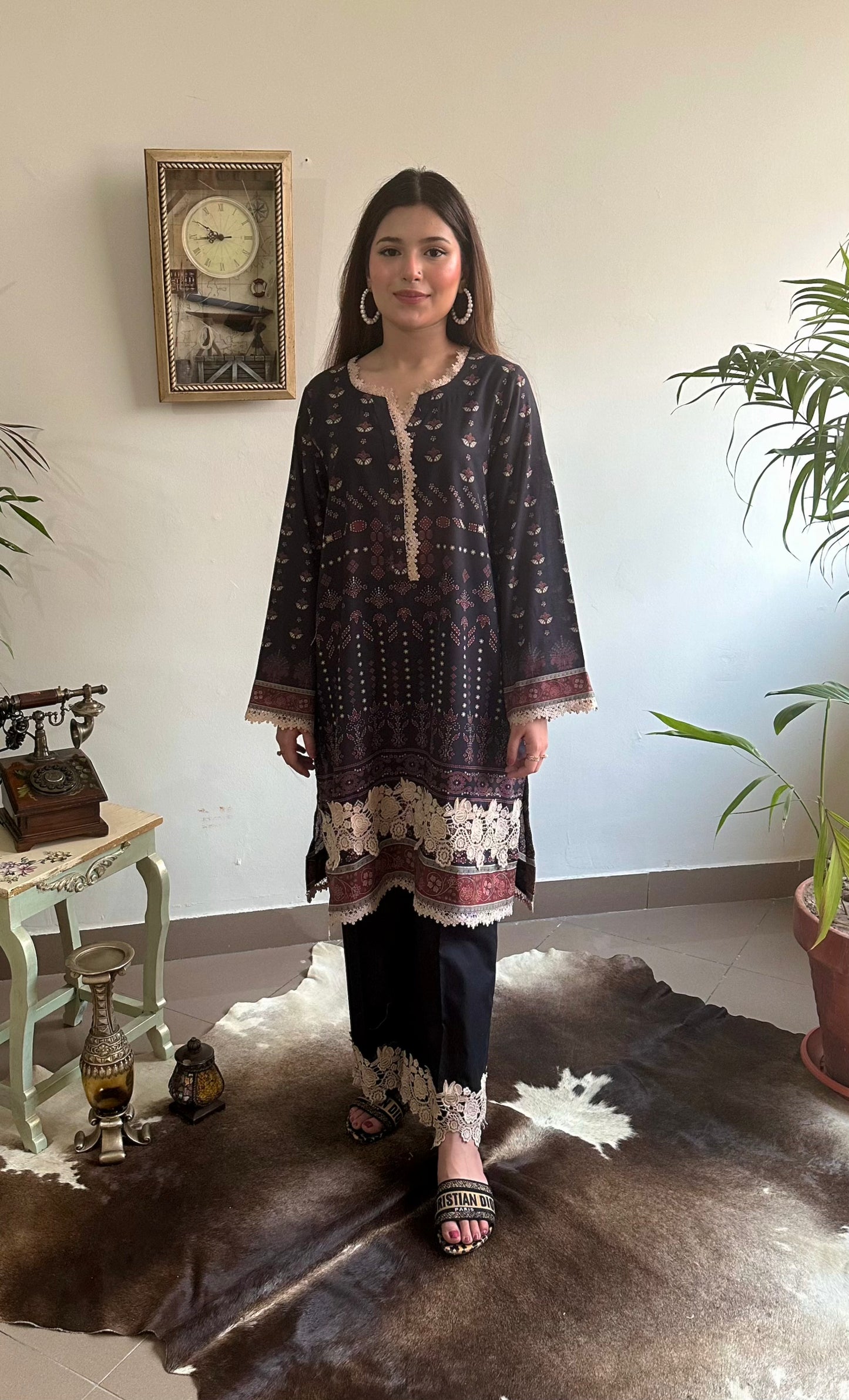 Whimsi Black